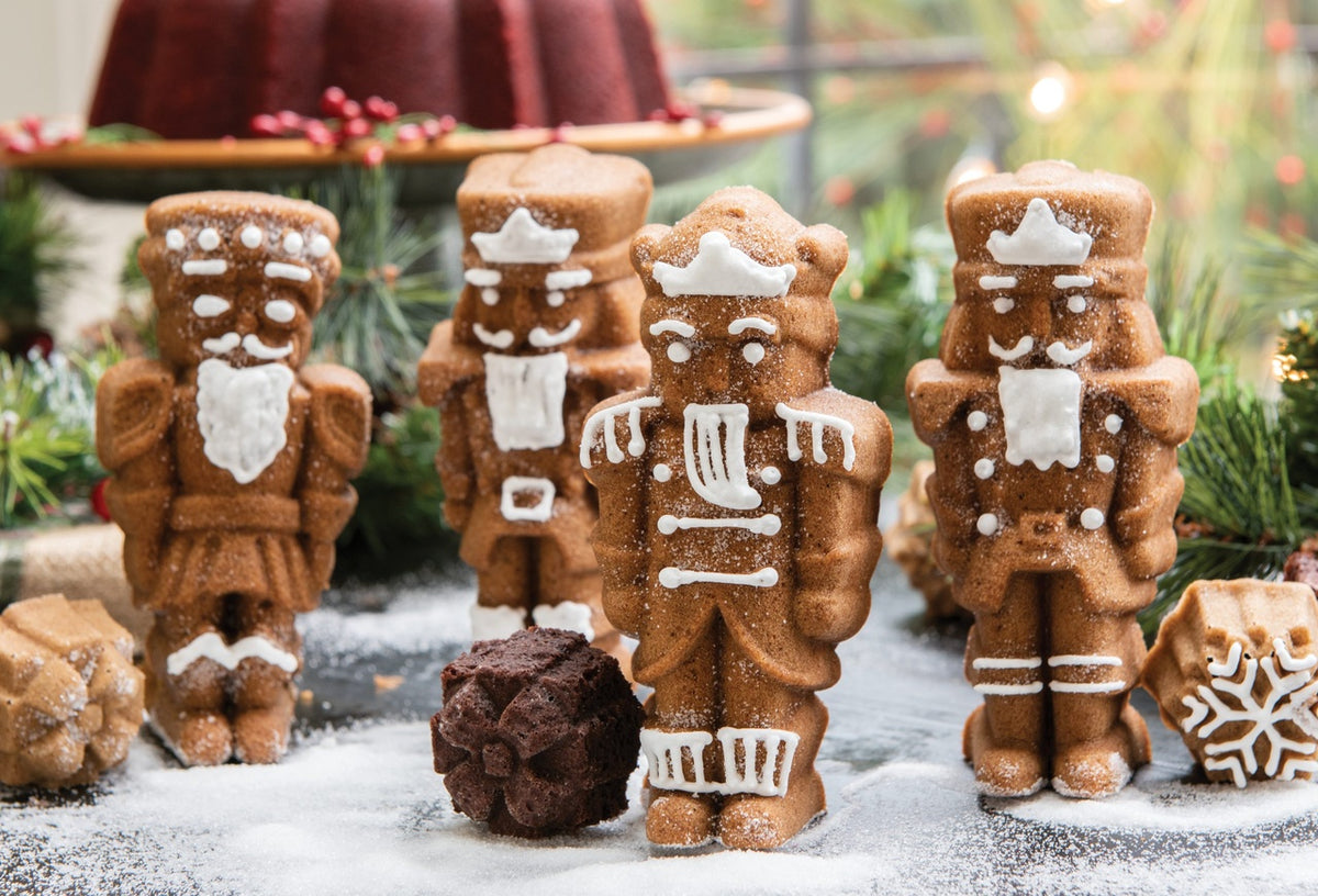 *Nutcracker Cakelet, Nordic Ware